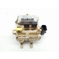 Ασφαλειοθήκη TOYOTA COROLLA 2000 - 2002 ( ZE111 ) DENSO 82641-12100