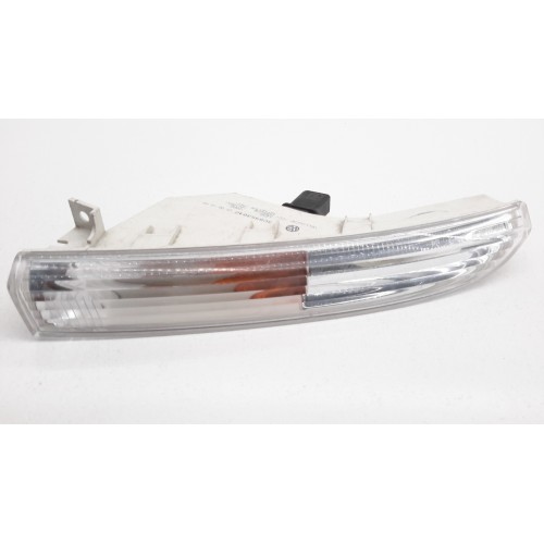 Φλας Προφυλακτήρα VW PASSAT CC 2008 - 2013 VOLKSWAGEN Δεξιά 3C8953042 Φλας Προφυλακτήρα VW PASSAT CC 2008 - 2013 VOLKSWAGEN Δεξιά 3C8953042