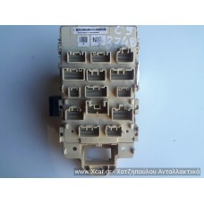 Ασφαλειοθήκη Εσωτερική TOYOTA YARIS 1999 - 2003 ( XP10 ) 827300D020A