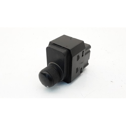 Διακόπτης Καθρεπτών Χωρίς Πλαίσιο SUZUKI SWIFT 2006 - 2008 ( RS ) 62J000685T